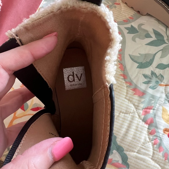 NWOT black boots - Picture 3 of 4